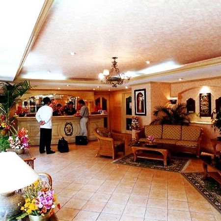 Villa Margarita Hotel Davao City Exterior foto