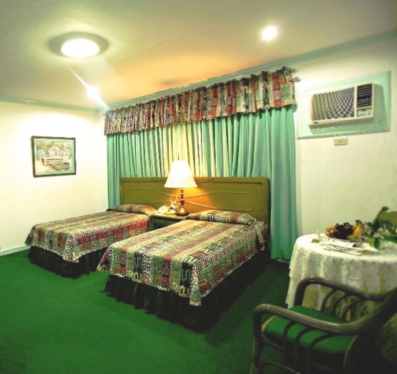 Villa Margarita Hotel Davao City Cameră foto